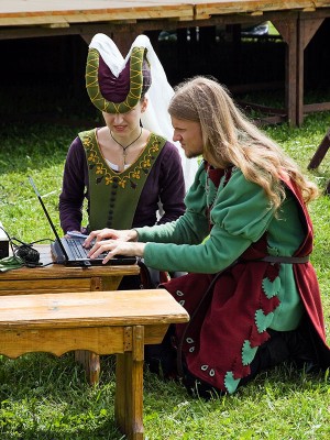 Рыцарь и его дама в интернете