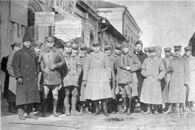 Амерыканская місія маёра Росса на чыгуначным вакзале ў Гродне. 20 сакавіка 1919 года
