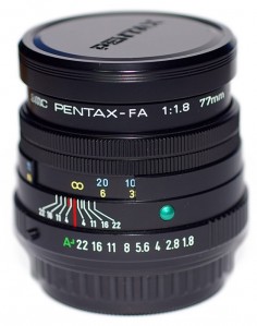 Абсолютно новый Pentax SMC 77/1.9 ltd продам.